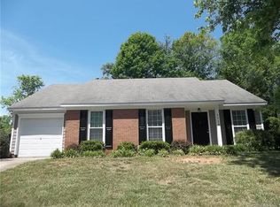 7718 Pelican Ct, Charlotte, NC 28227