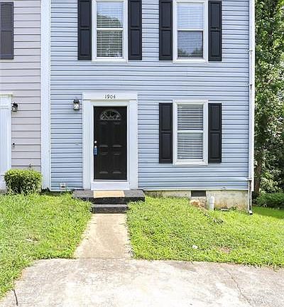 2nd image of 1904 Shenandoah Valley Ln SE