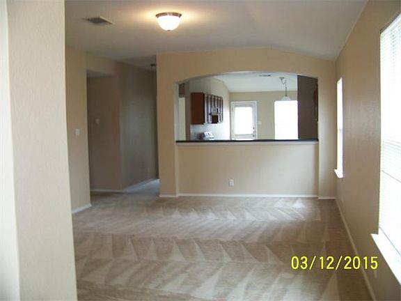 3rd image of 307 Glen Valley Ln