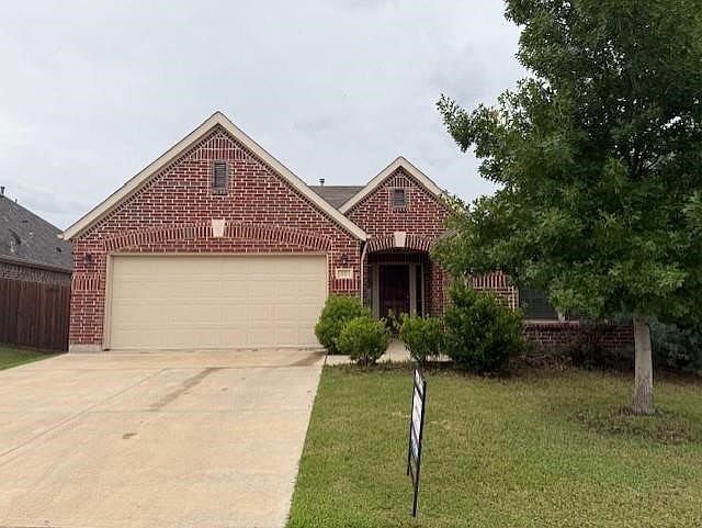 1st image of 917 Bird Creek Dr