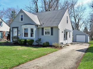 1824 Royce Ave, Kalamazoo, MI 49001