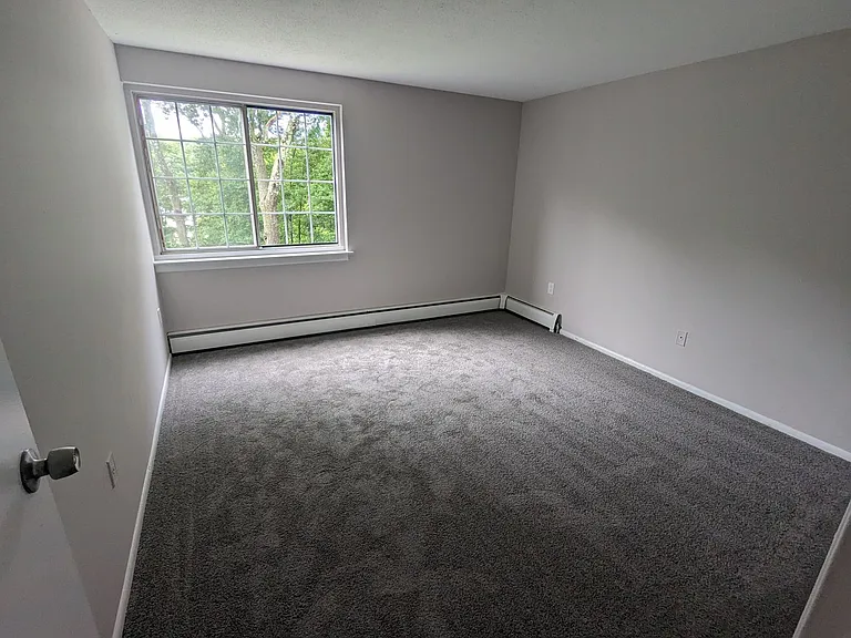 Eastwood Terrace — Photo 25