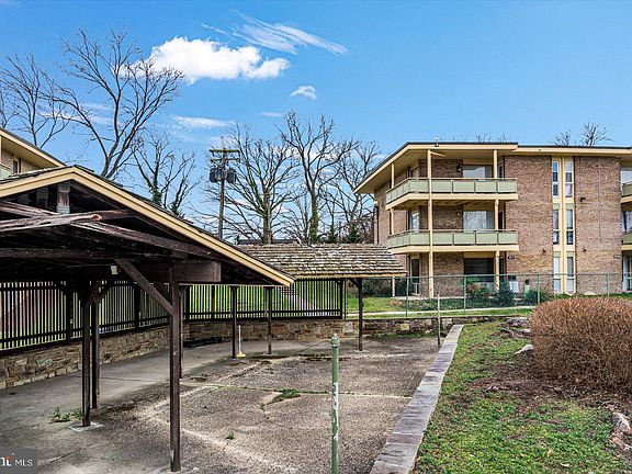 3rd image of 7202 Donnell Pl APT D3