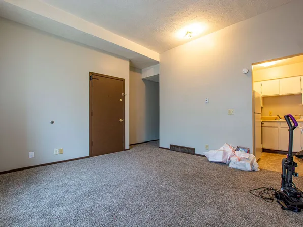 2200 2nd Avenue, 2200 2nd Ave APT 2, Council Bluffs, IA 51501