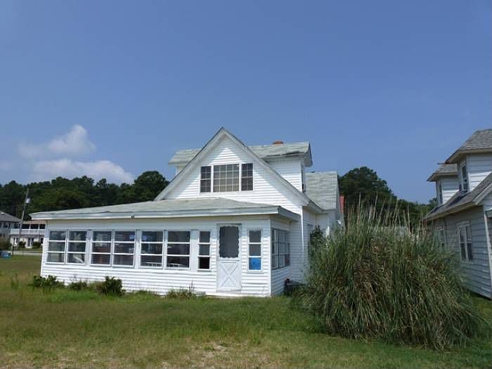 1st image of 90 N Chesapeake Blvd