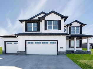 6244 49th Ave S, Fargo, ND 58104