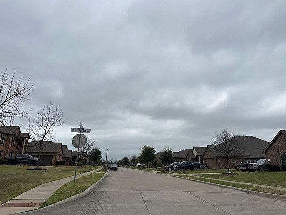 4th image of 1123 Crest Ridge Dr