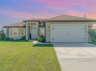 2909 25th St SW, Lehigh Acres, FL 33976