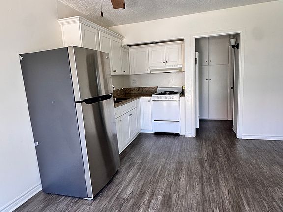 3rd image of 260 S Flower St #4501b12d1
