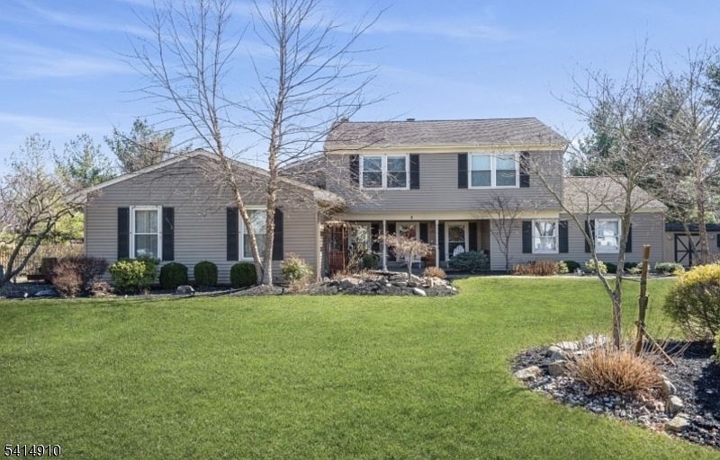 1st image of 5 Walnut Grove Rd