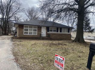 8624 Elwyn Dr, Hazelwood, MO 63042