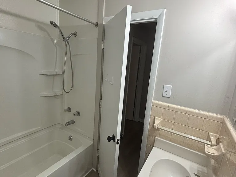 1918 Millan Dr — Photo 16