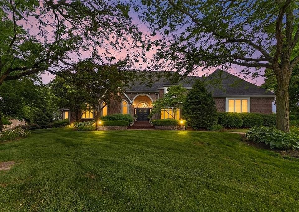 11329 W 121st Ter, Overland Park, KS 66213 | MLS #2622788 | Zillow