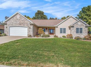 299 Juniper Ln, Plymouth, IN 46563
