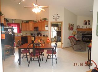 328 Kettle Moraine Dr N, Slinger, WI 53086