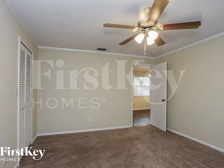 9923 57th Way N — Photo 12