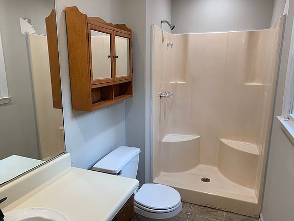 2nd image of 28 Cypress Cir
