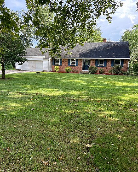 1st image of 216 Edgemere Dr