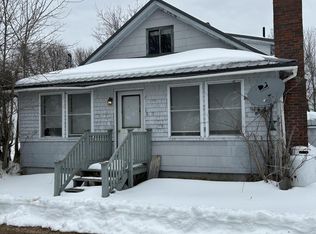 14 Jewell St, Lincoln, ME 04457
