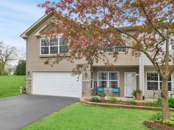 164 River Woods Ln, Rockton, IL 61072