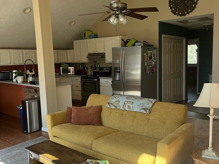 37 Oak Hall Dr #TOP — Photo 5