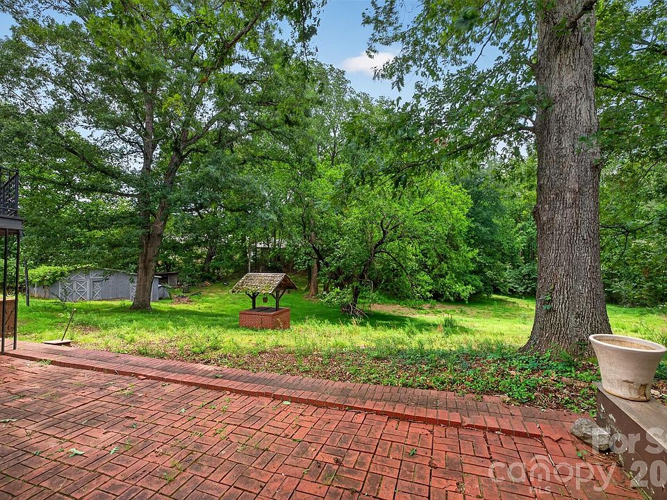 40th image of 311 33rd Street Dr SE