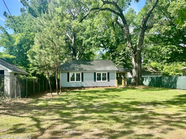 107 S Outerbridge Street, Robersonville, NC 27871