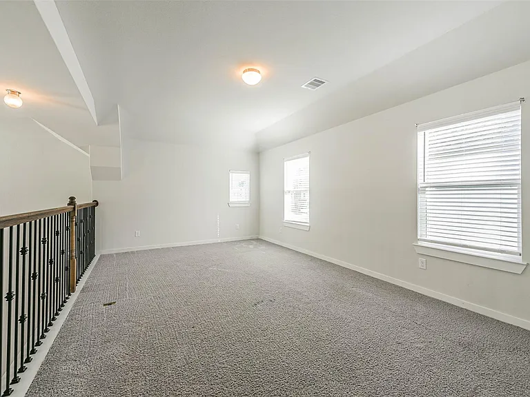 16911 Lagos Ln — Photo 23