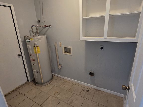 3rd image of 5108 Shadylane Dr APT A