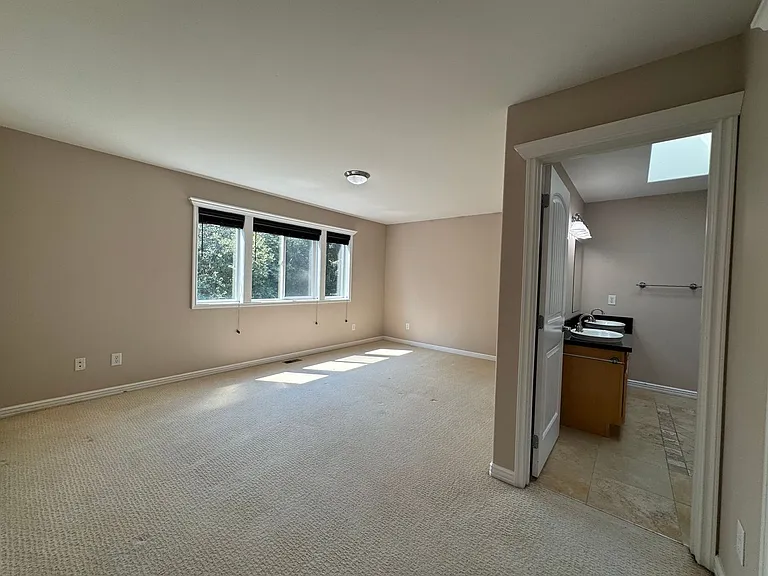4467 Castlerock Dr — Photo 55