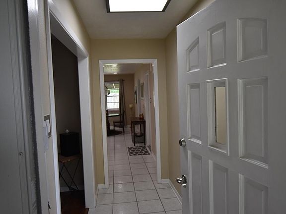 2nd image of 818 Luella Ave