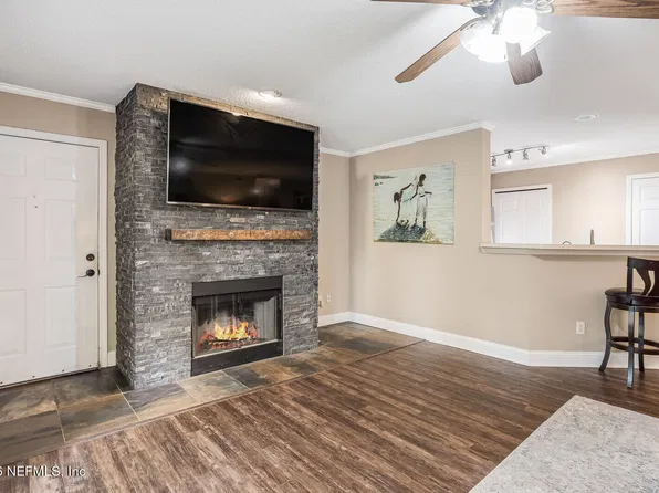 13715 RICHMOND PARK Drive #903, Jacksonville, FL 32224