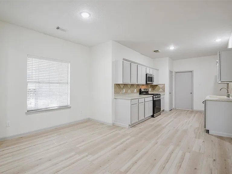 6627 Stonecross Creek Ln — Photo 6