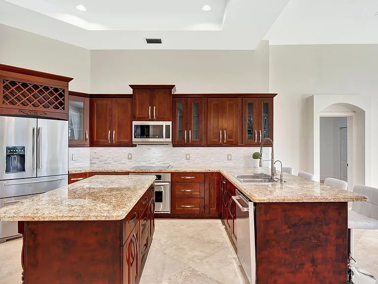 2491 Eagle Run Dr — Photo 25