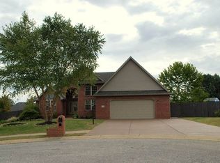 9131 Harlie Ct, Evansville, IN 47711