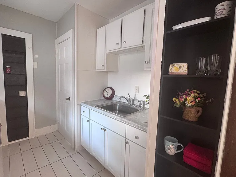 60 W Cotton St — Photo 9