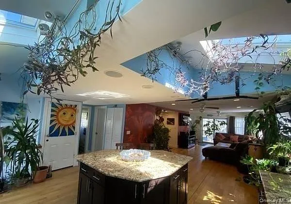277 New York Ave — Photo 4