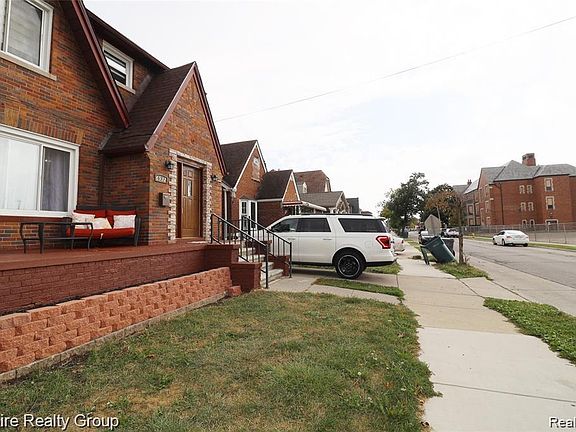 4th image of 6932 Mead St