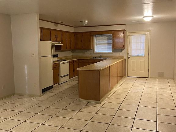 2nd image of 100 McCullough Ave #100