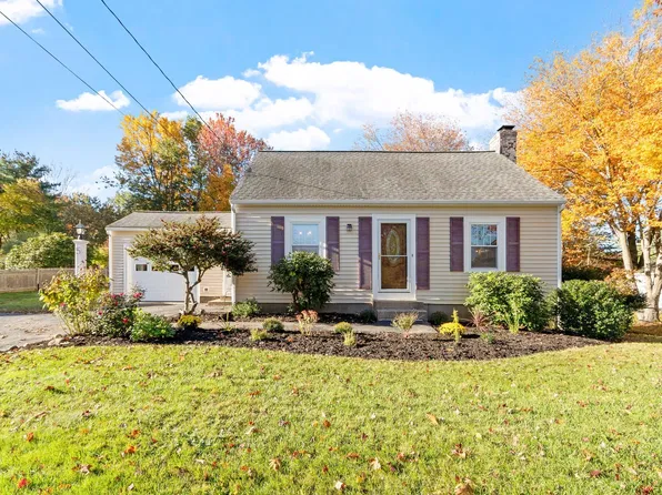 5 Mace Road, Hampton, NH 03842