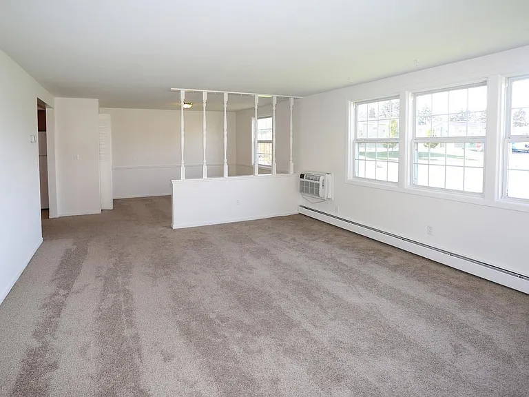 Plymouth Meeting Apartments — Photo 3