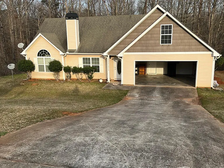 314 Fletcher Ct — Photo 2