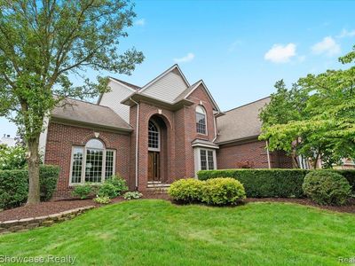 45776 Bristol Cir, Novi, MI, 48377
