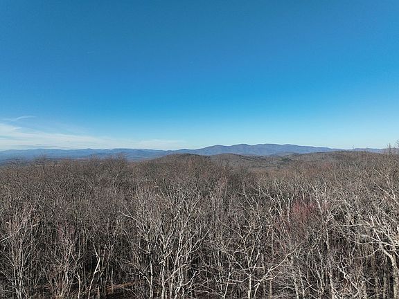 3rd image of 95 Northland Trl