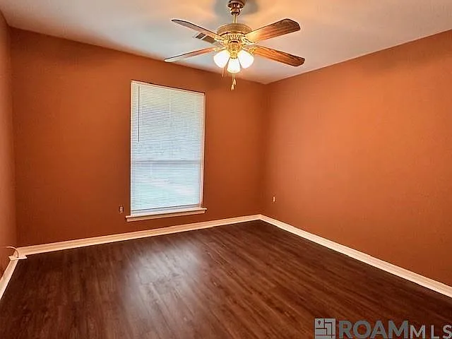 5840 Parkforest Dr — Photo 15