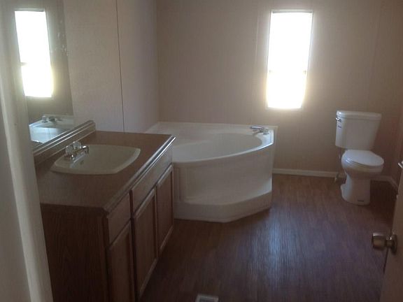5th image of 5813 Black Springs Ln