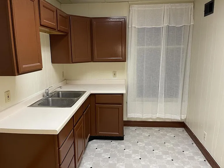 614 W Stephenson St #614 W STEPHENSON — Photo 10