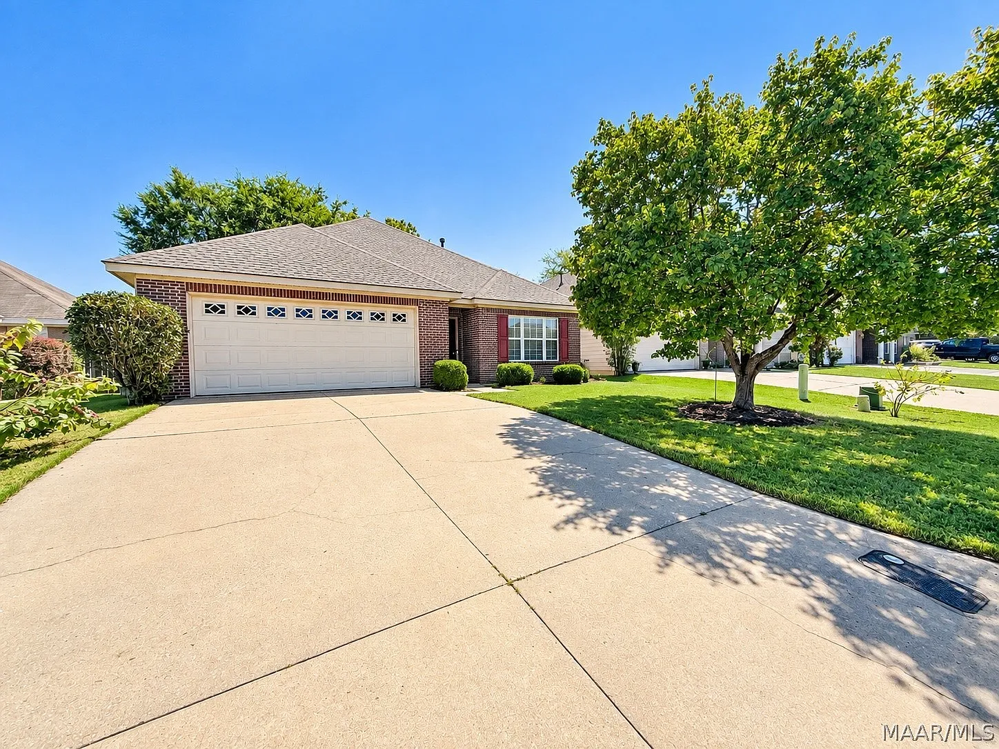 3 bed, 2.0 bath, 1685 sqft, $1,900 — Photo 1