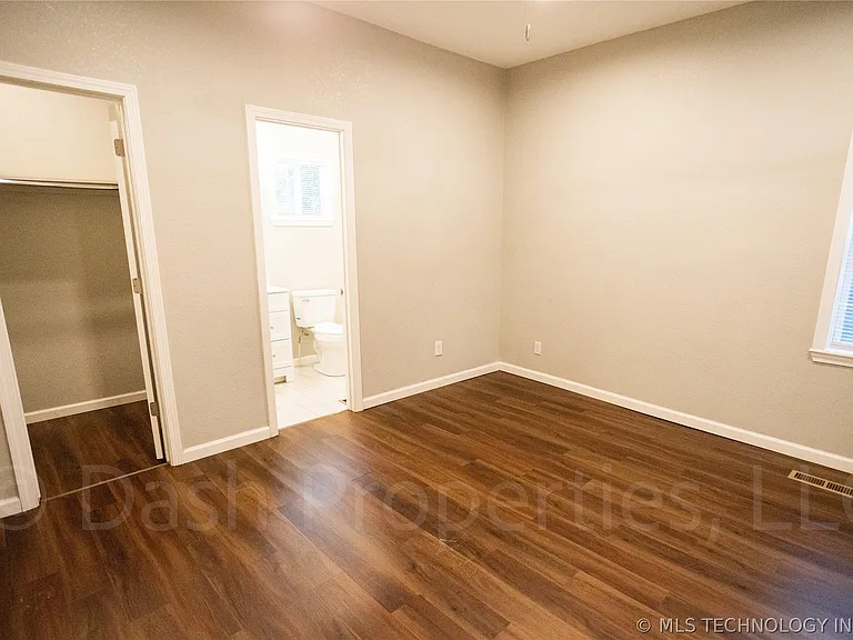 821 S Quaker Ave — Photo 34