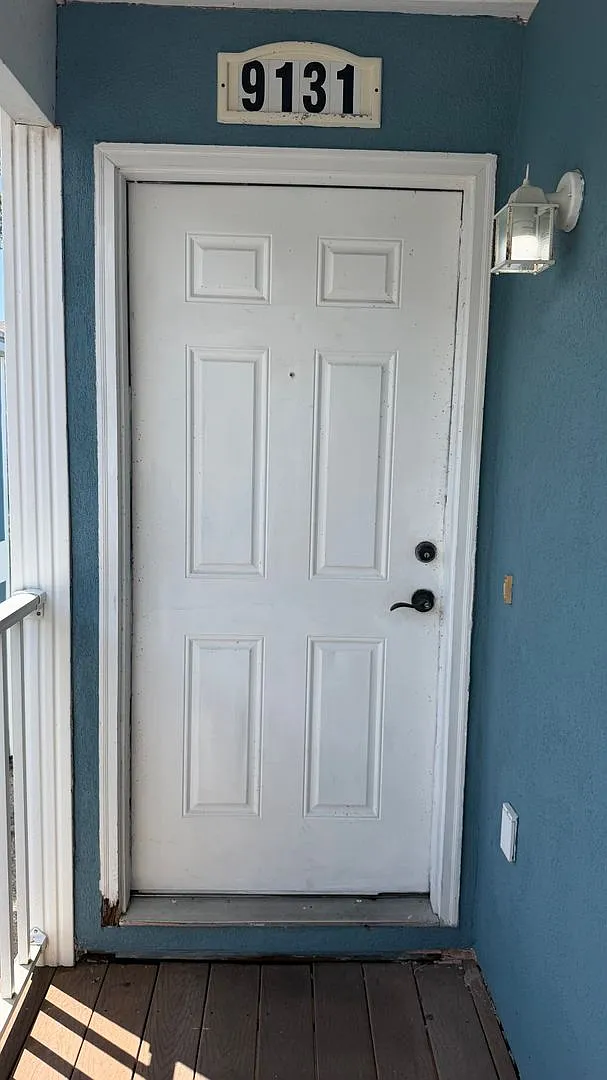 9131 Laird Street — Photo 1
